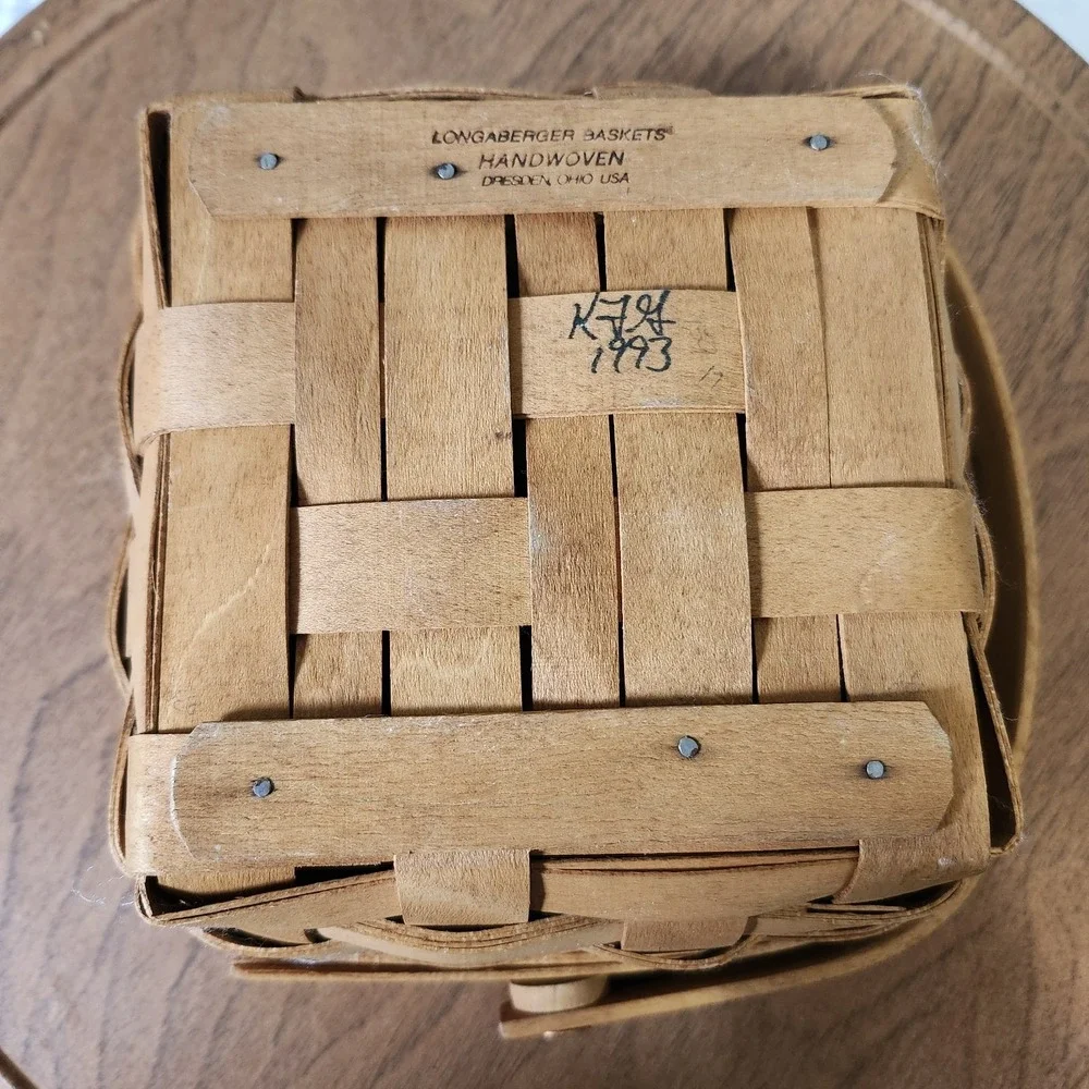 Longaberger Basket Handwoven 1993‎ Dresden Ohio Signed USA